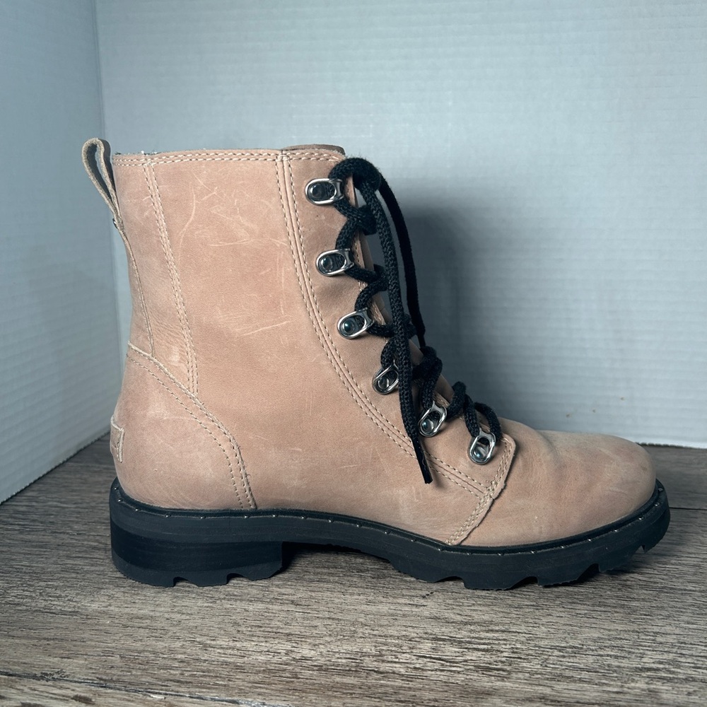 Sorel boots - Picture 4 of 6